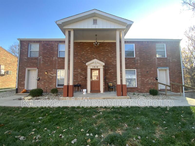 Swansea Condo: 1816-2 Jamestown Road