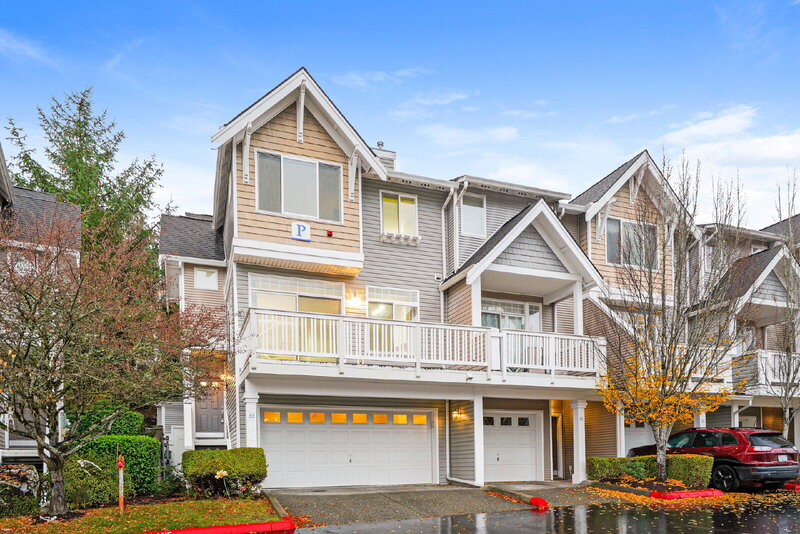 Issaquah Townhome: 23120 Southeast Black Nugget Road