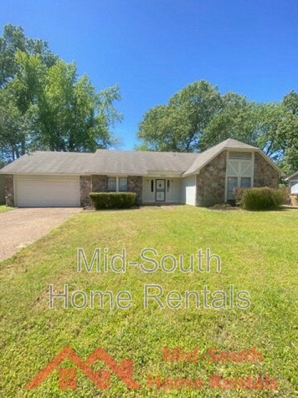 Memphis House: 4457 Walden Glen Cv