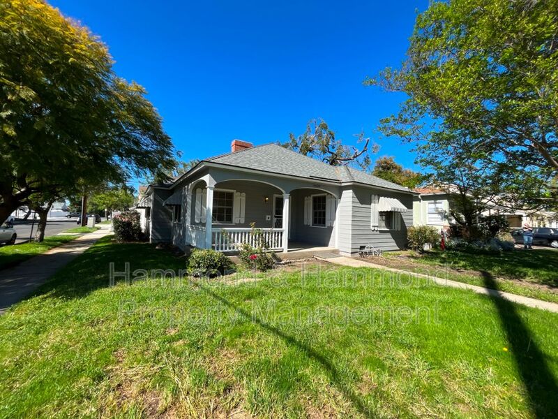 Sherman Oaks House: 14659 Killion St.