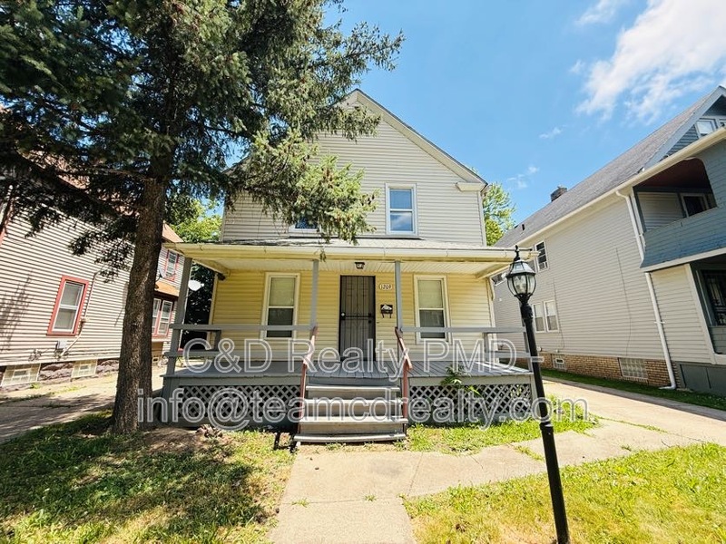 Cleveland House: 1209 E 167th St, Cleveland OH 44110