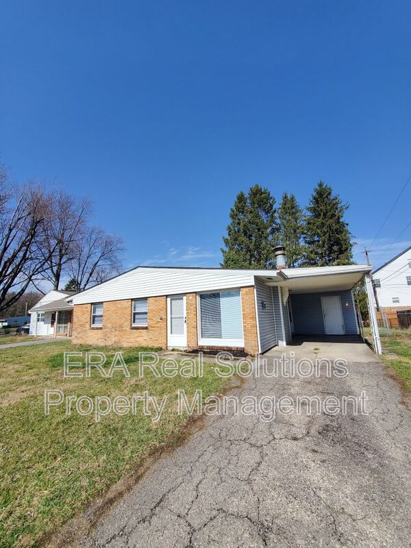 Columbus House: 1562 Huxley Drive