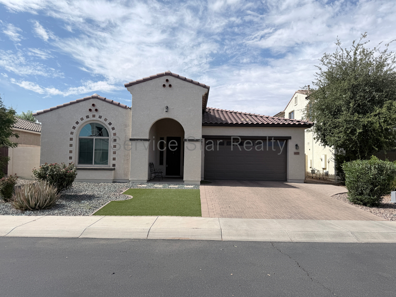 Chandler House: 4123 E Zion Pl
