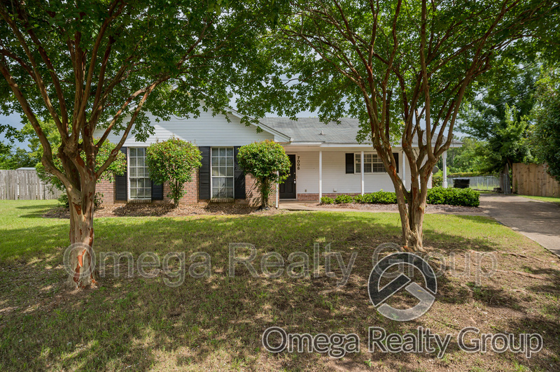 Montgomery House: 7006 Givens Ct
