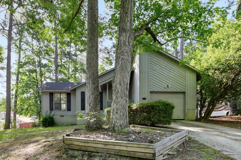 Fayetteville House: 5939 Dalton Road