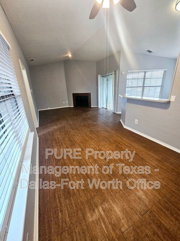 Garland House: 806/203 Castleglen Drive