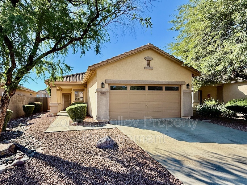 Anthem House: 3347 West Steinbeck Drive