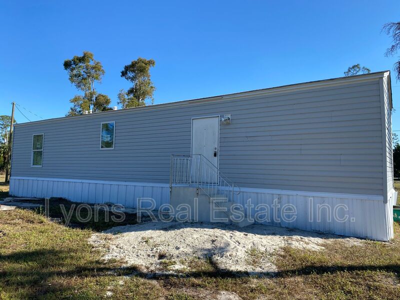 North Fort Myers Condo: 8086 Heck Dr.