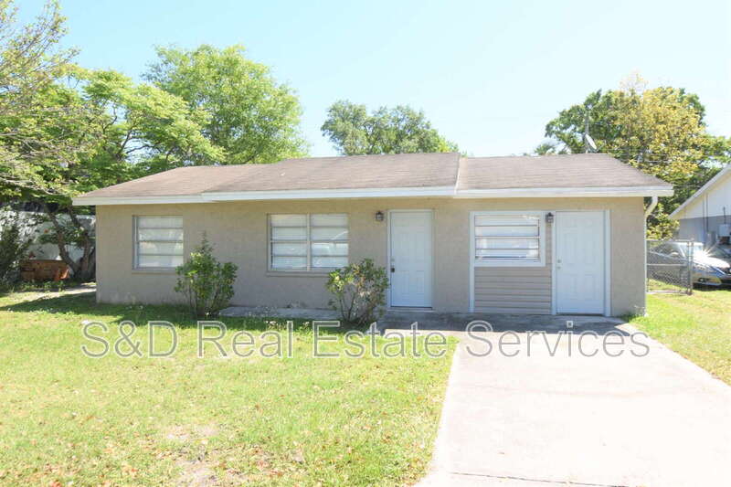 Lakeland House: 1224 Waterview Blvd E
