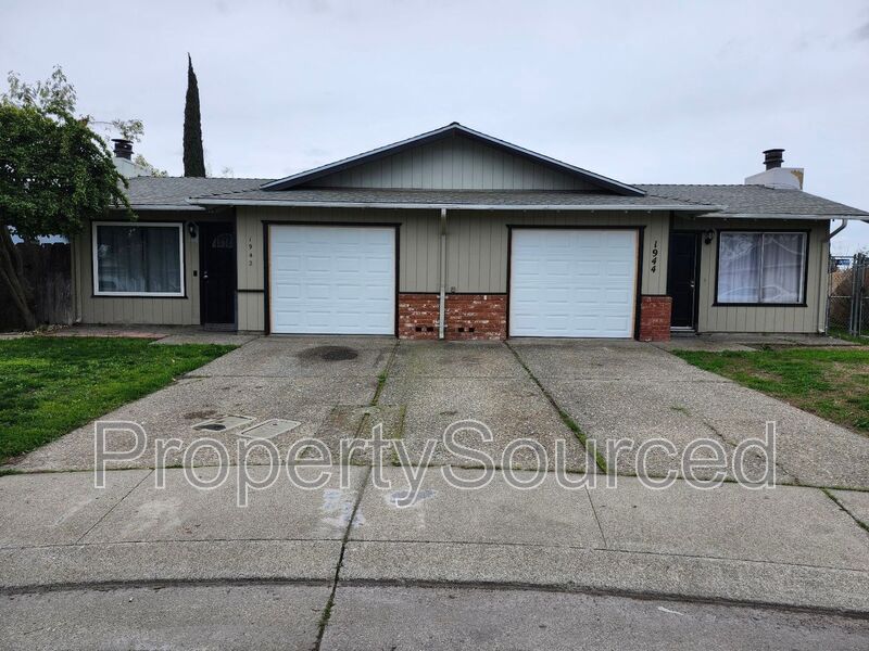 Stockton Condo: 1942 Hickock Ct