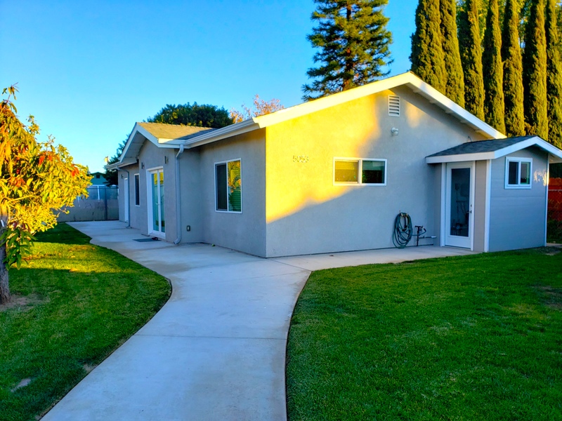 San Diego House: 5053 63rd St