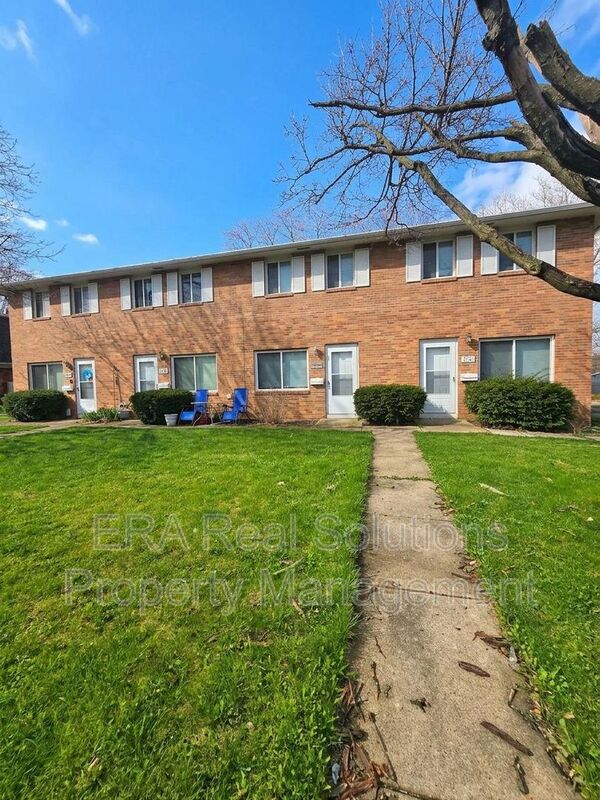 Columbus Condo: 1138 McCarley Dr East