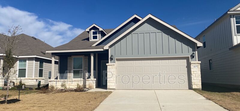 * FIRST MONTH 'S FREE!!! * Newly constructed and MOVE-IN ready 3bed/2bath/2car garage home located right between beautiful Seguin and growing New Braunfels, right off Hwy 46! - Photo 1