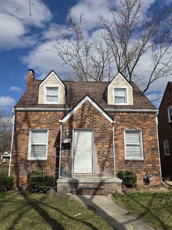 Detroit House: 5316 Buckingham