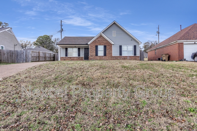 Memphis House: 4236 Appian Drive