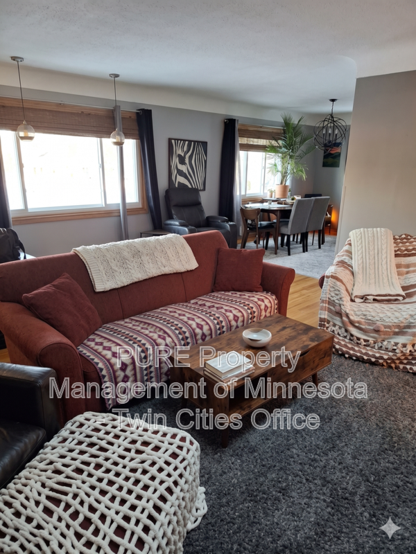 Edina Condo: 6226 France Ave S