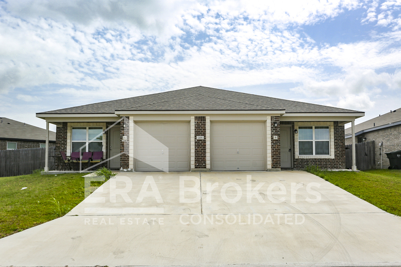 Temple Condo: 205 Dolphin