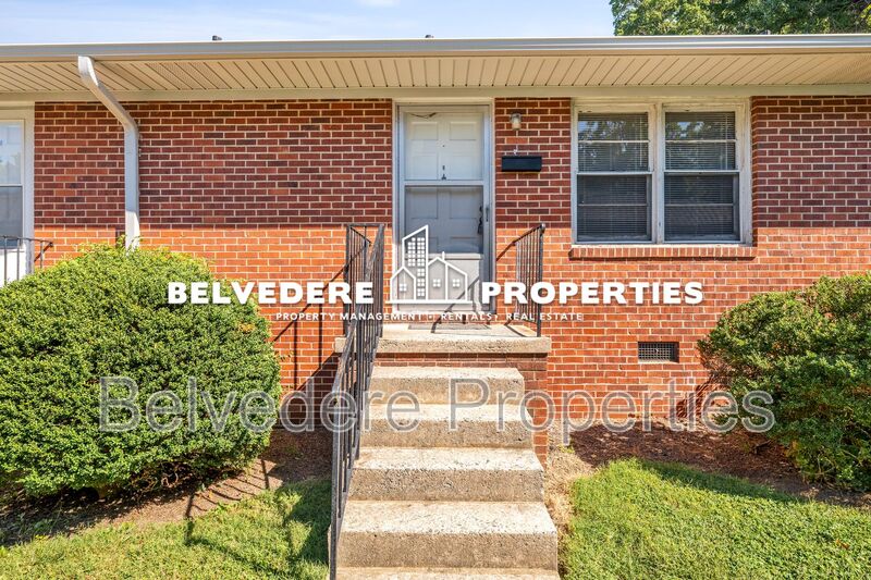 Greensboro Condo: 215 McIver St.