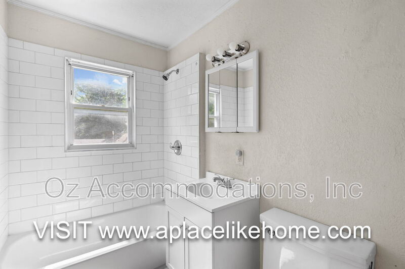 Independence Condo: 563 S Ash Ave