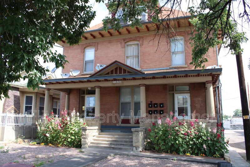 Pueblo Condo: 111 W 11th St