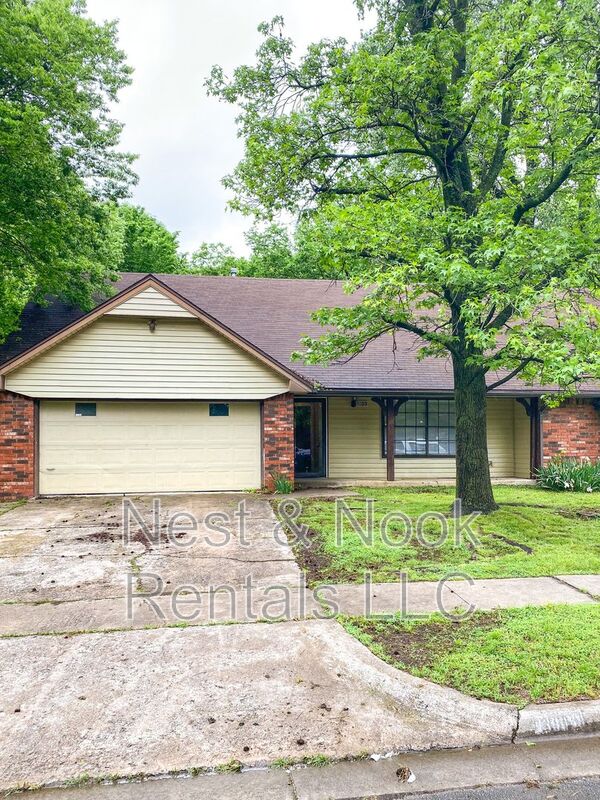 Tulsa House: 13809 E 27th Place