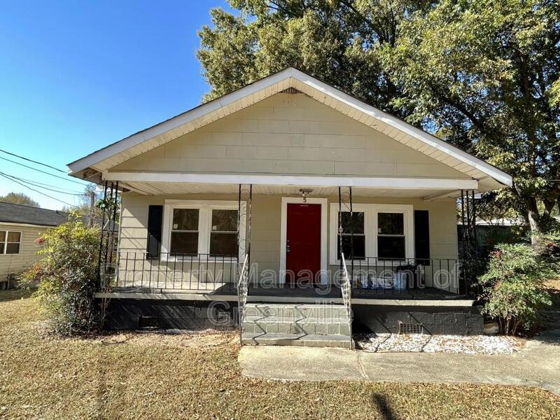 Greenville House: 5 Zarline Street