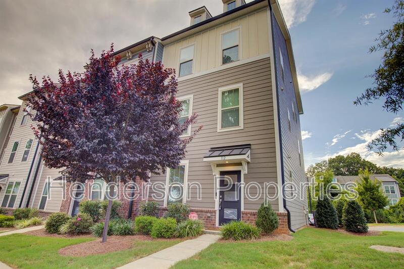Charlotte House: 112 Judson Ave