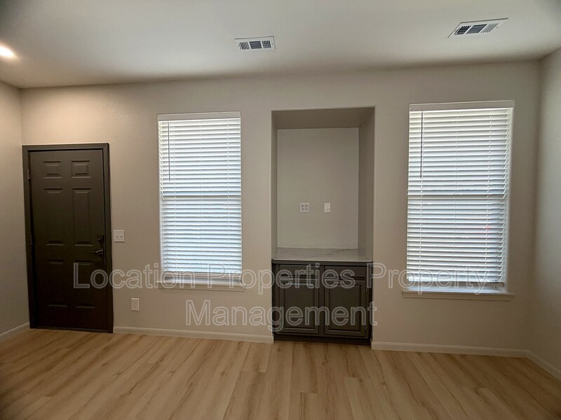 2201 Westdale Road - A3, Lawrence, Kansas rental photo 7 of 31