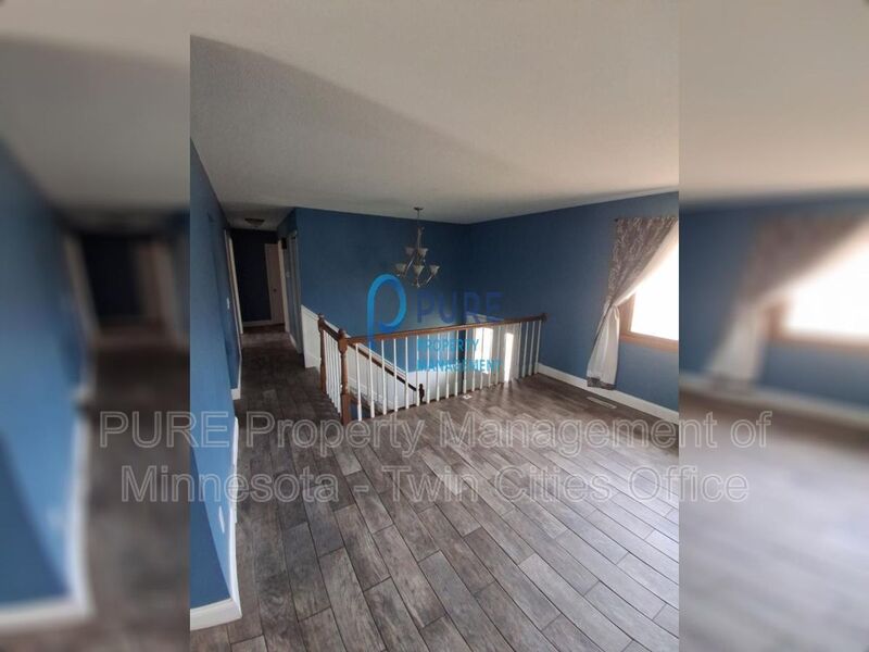 Eagan House: 1692 Walnut Ct