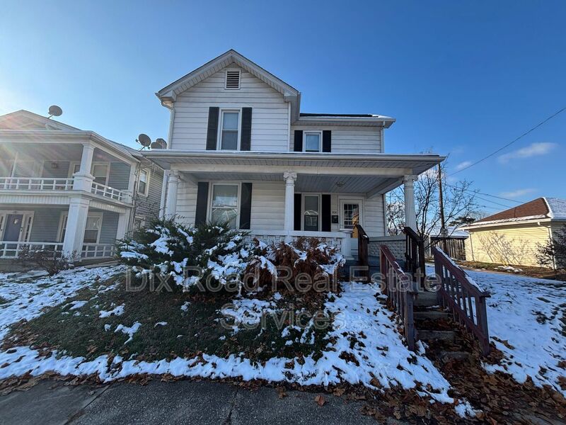 Middletown House: 304 Stanley Street