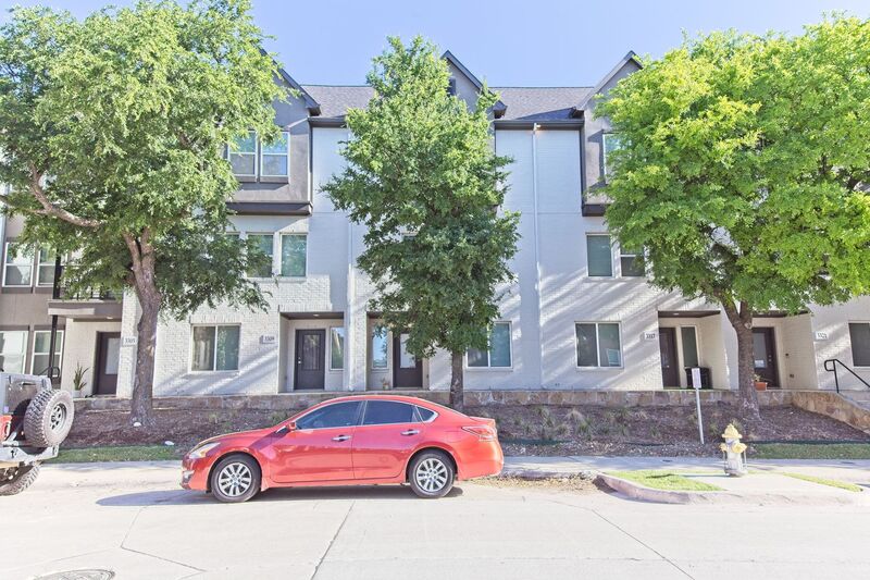 Plano Townhome: 3313 Wynwood Drive