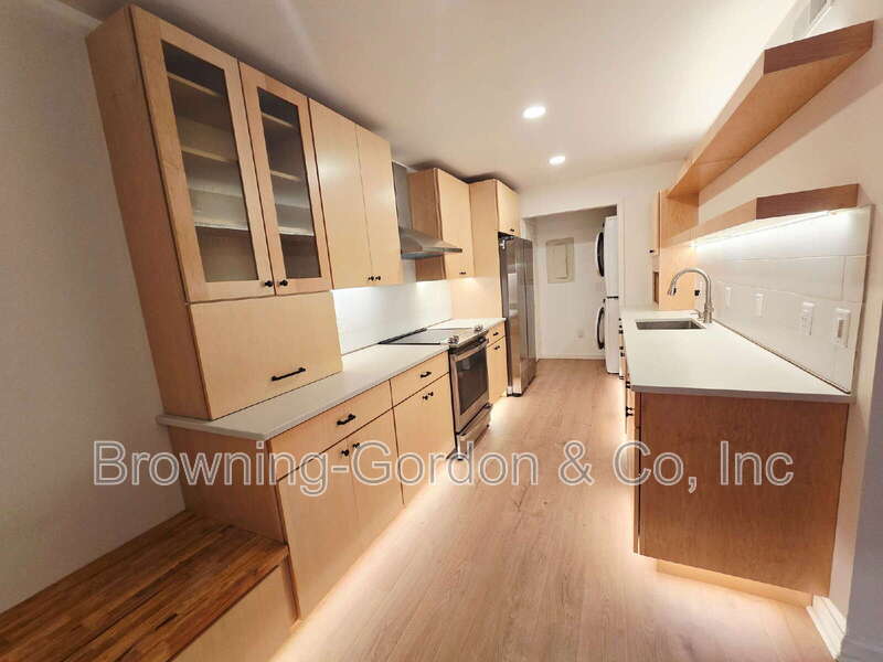 Hermitage Condo: 163 Brooke Castle Drive