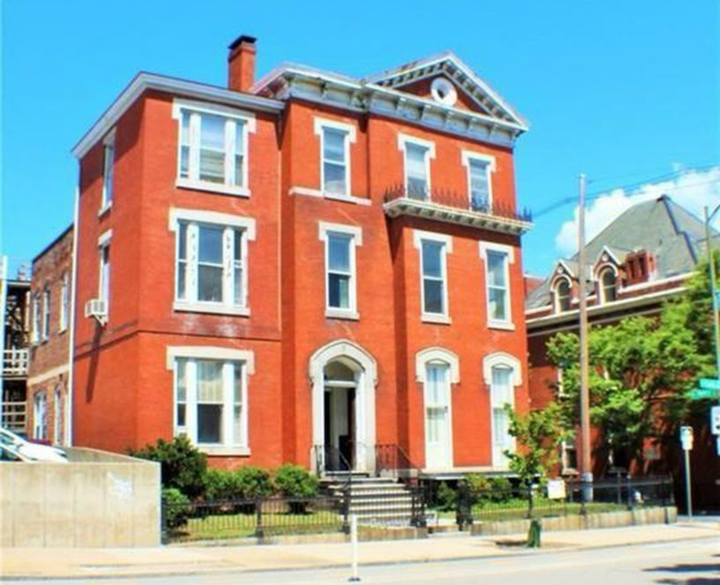 Richmond Condo: 500 W Franklin st