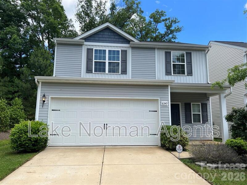 Charlotte House: 8240 Paw Valley Lane