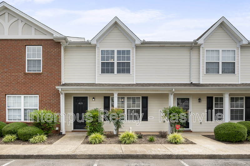 Murfreesboro Townhome: 415 Shoshone Pl