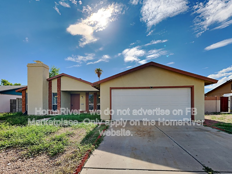 Glendale House: 15426 N 61st Dr