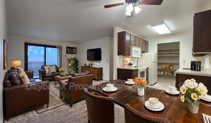 Fargo Condo: 507 11th St S - 201