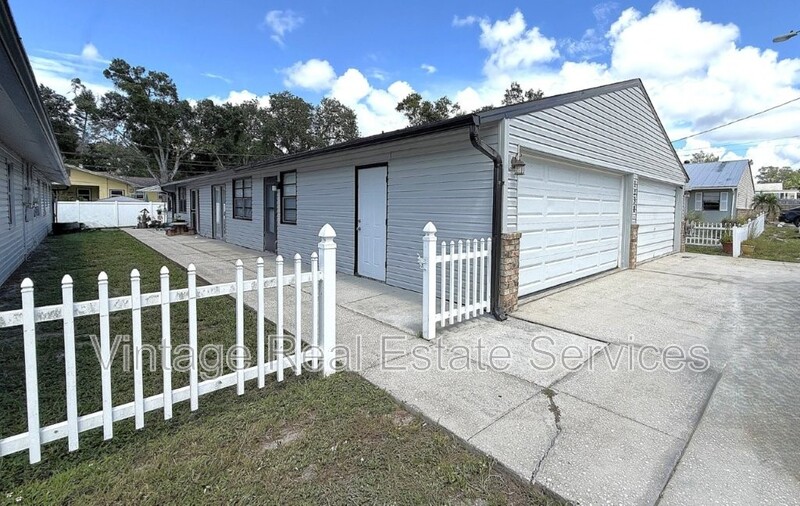 Palm Harbor Condo: 1231 Illinois Ave