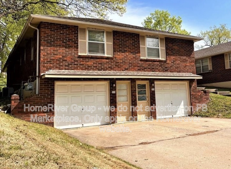 Kansas City Townhome: 3730 NE 42nd Ter