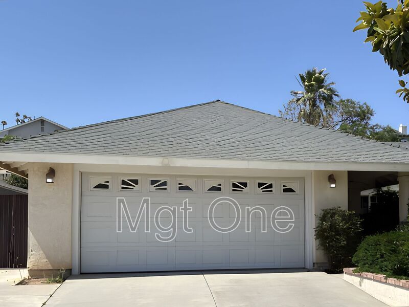 Riverside House: 7575 Skyview Rd.