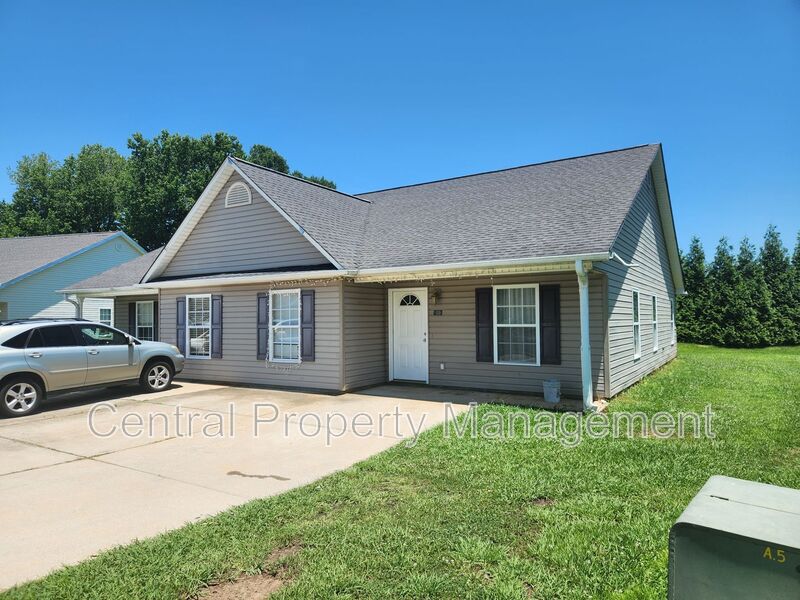 Inman House: 506 Seays Crest Drive