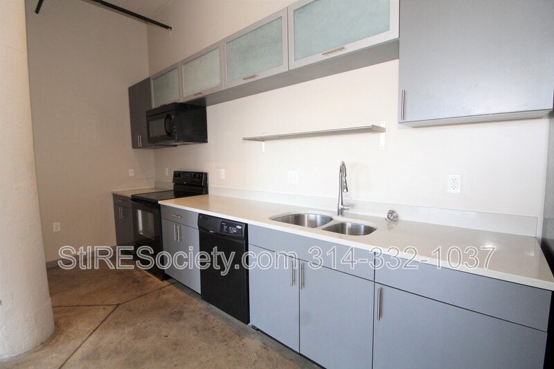 St. Louis Condo: 8125 Michigan Ave. #214