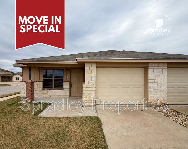 Belton Townhome: 1578 Vani Ct