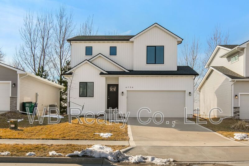 Urbandale House: 4736 NW 167th St