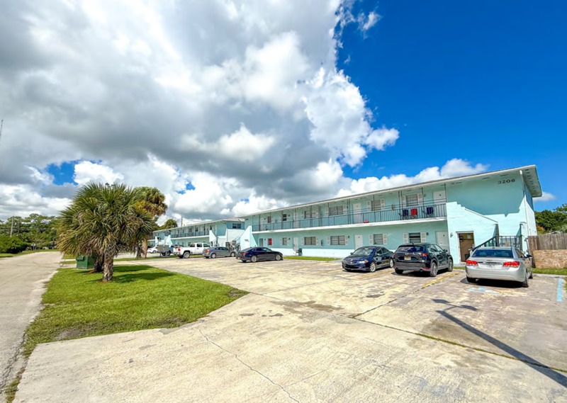 Fort Pierce House: 3104-3210 Louisiana Avenue