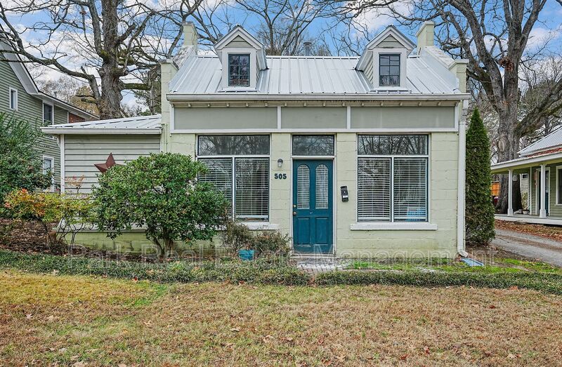 Carrboro Condo: 505 N Greensboro Street - Unit A