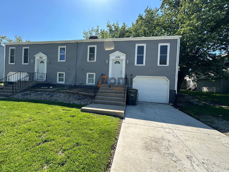 Valparaiso Condo: 1609 Monticello Park Dr