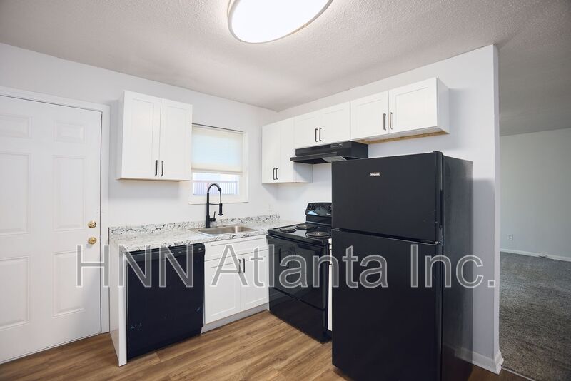 Atlanta Condo: 1171 Woodland Ave, NE