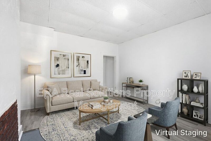 Columbus Townhome: 150 S Cypress Ave