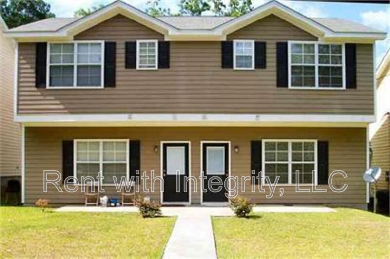 Tallahassee House: 1221-2 Lake Avenue